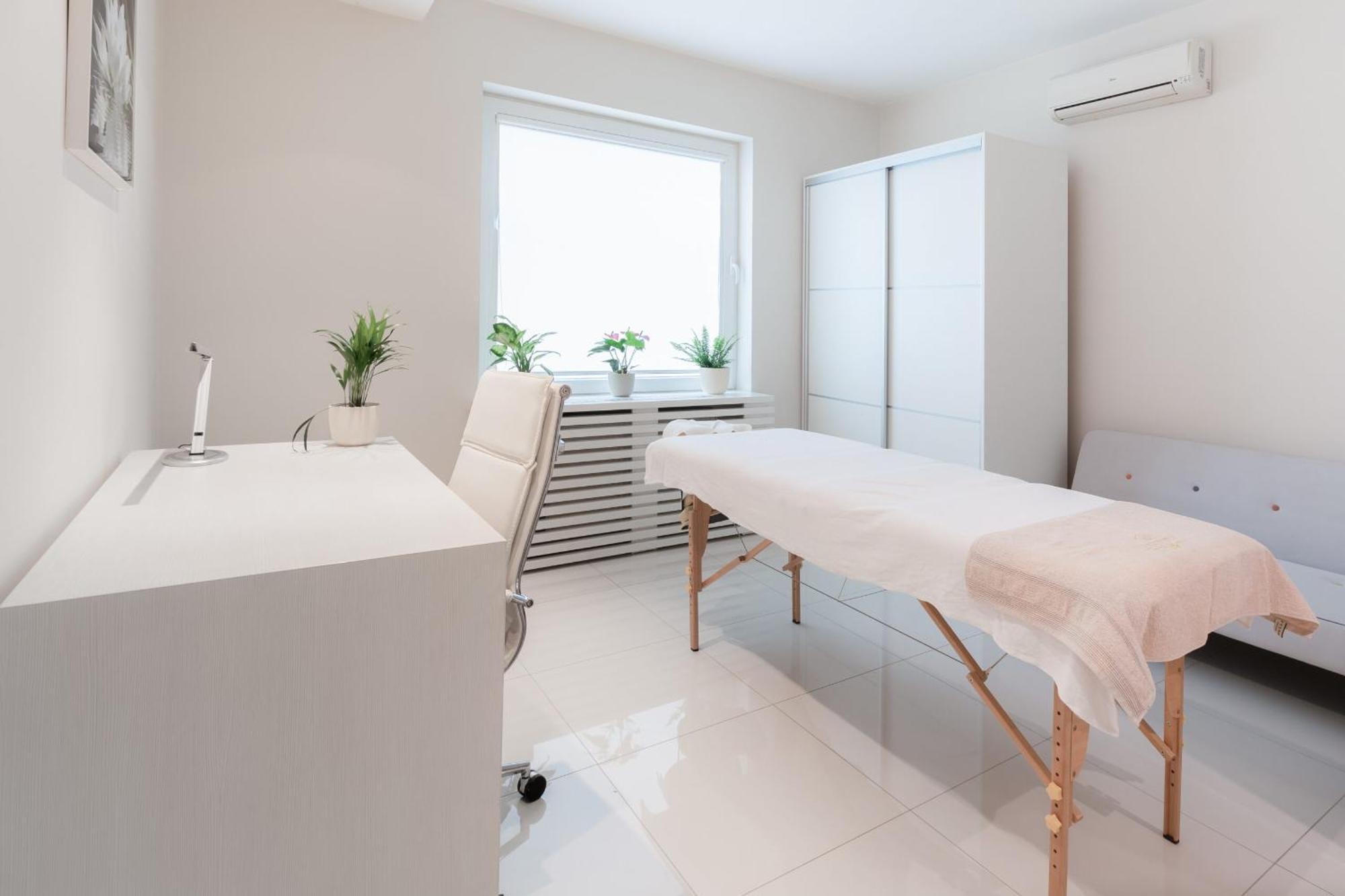 Aparthotel Lux Hedonistic Life Nowy Sad Zewnętrze zdjęcie